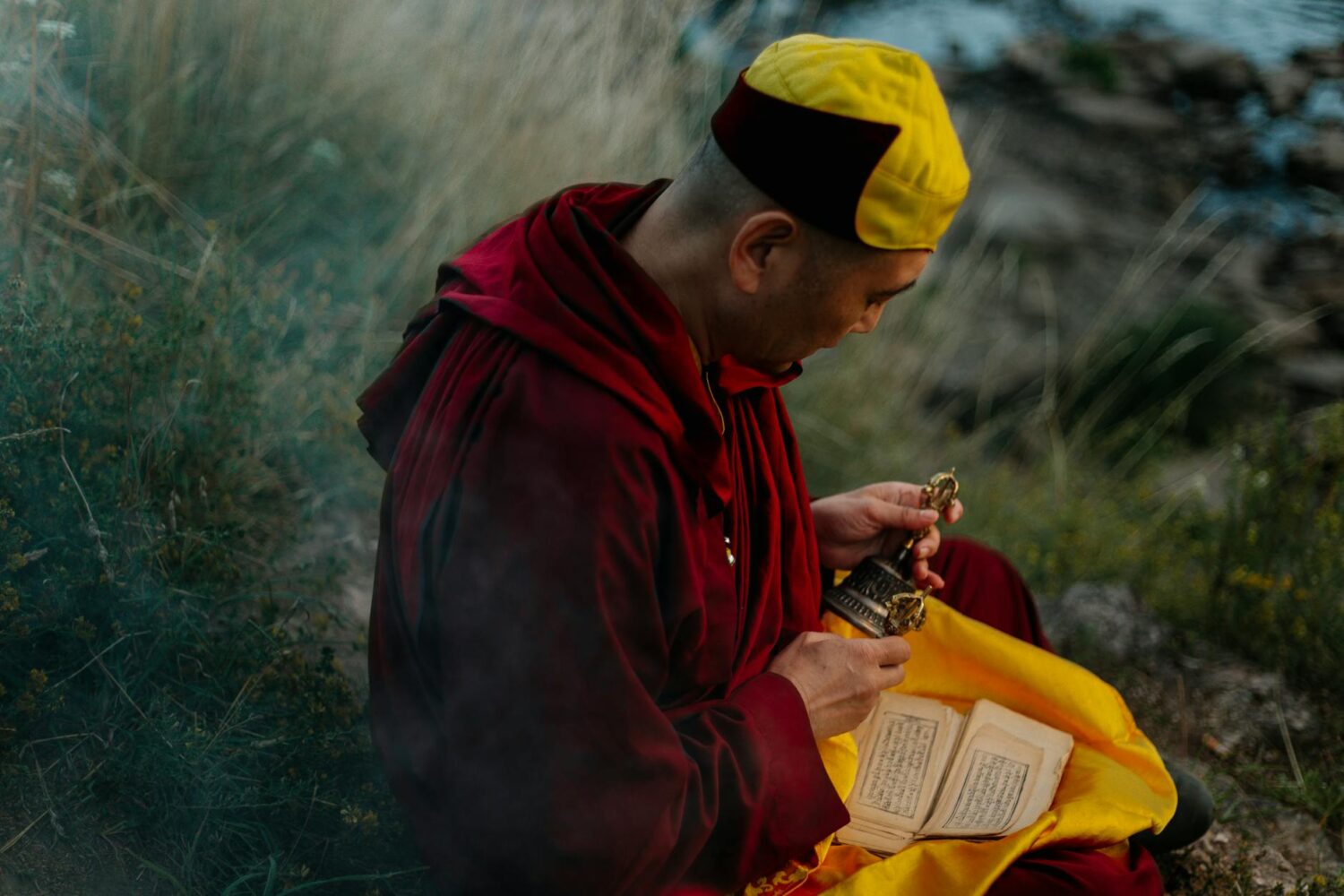 Mantras bouddhistes : liste, prononciation et bienfaits à connaître